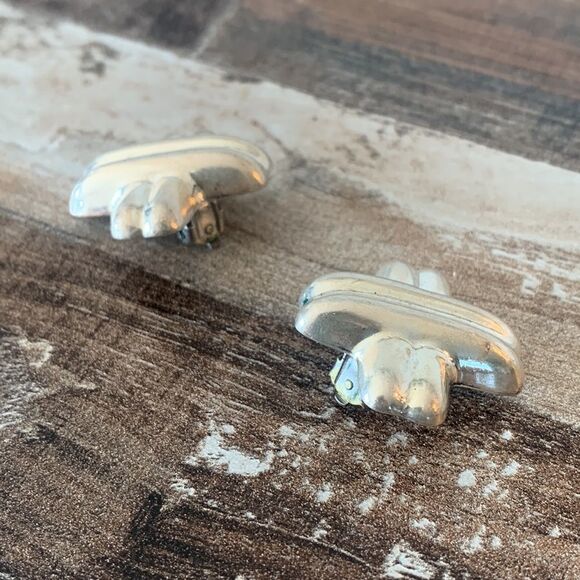 Vintage Barra Signed Clip On Earnings Sterling Silver X’s Crosses Kisses Bold - Picture 5 of 14